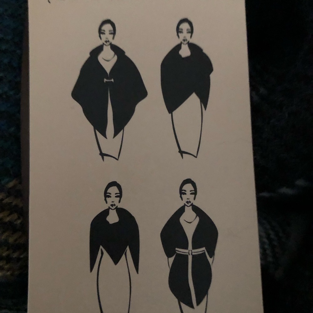 PONCHO - Picture 3 of 3